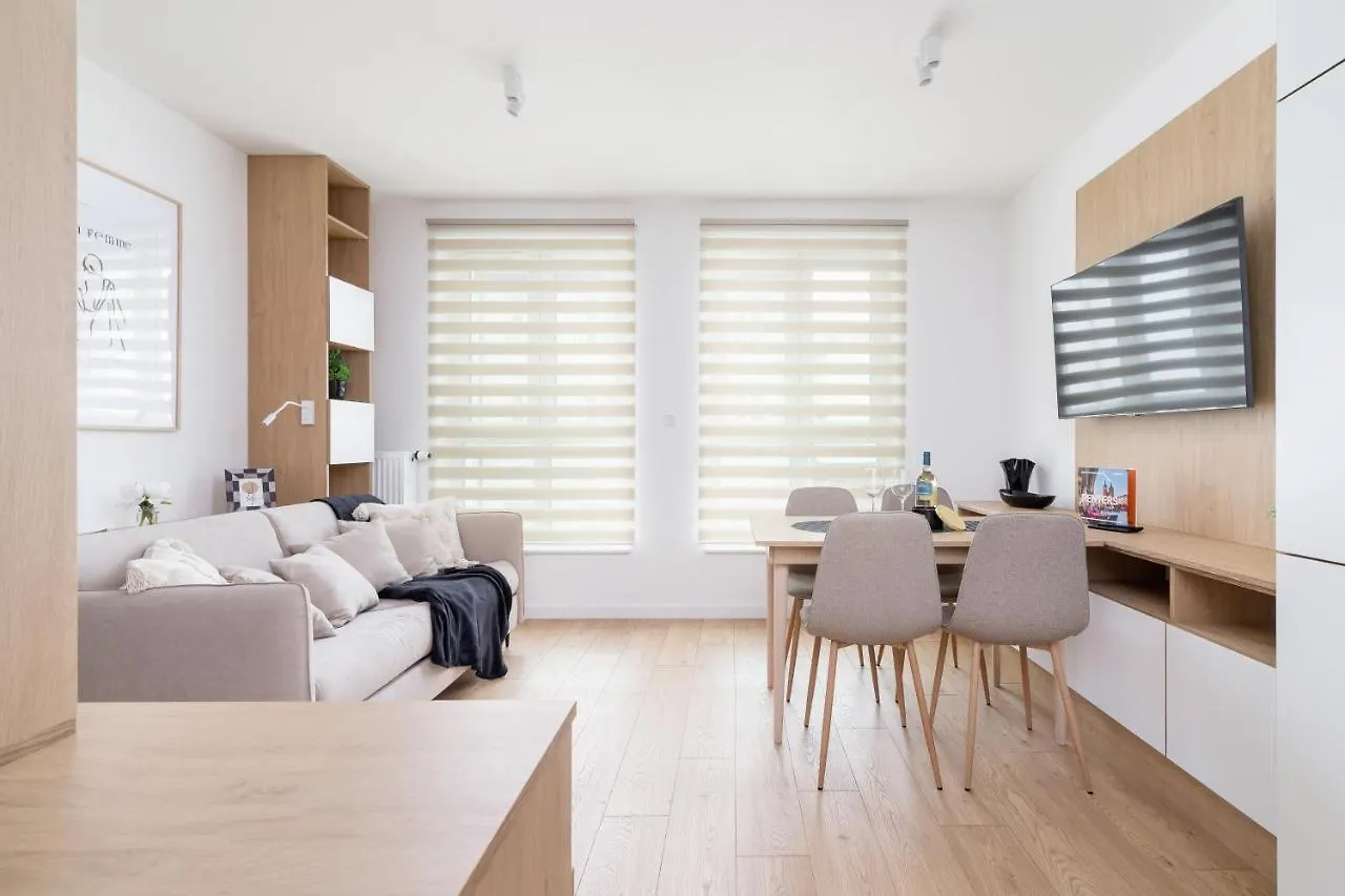 City Studio With Ac Czarnowiejska By Renters Krakov Apartmán