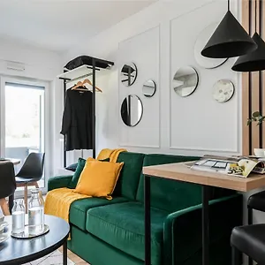 kawalerka-dmowskiego.hotelswroclaw.com/