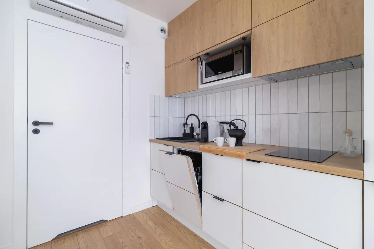Apartament City Studio With Ac Czarnowiejska By Renters Kraków
