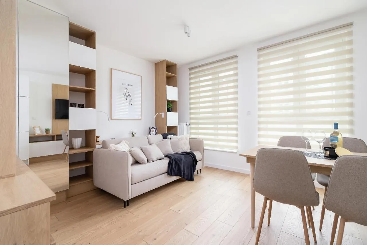 City Studio With Ac Czarnowiejska By Renters Kraków Polska