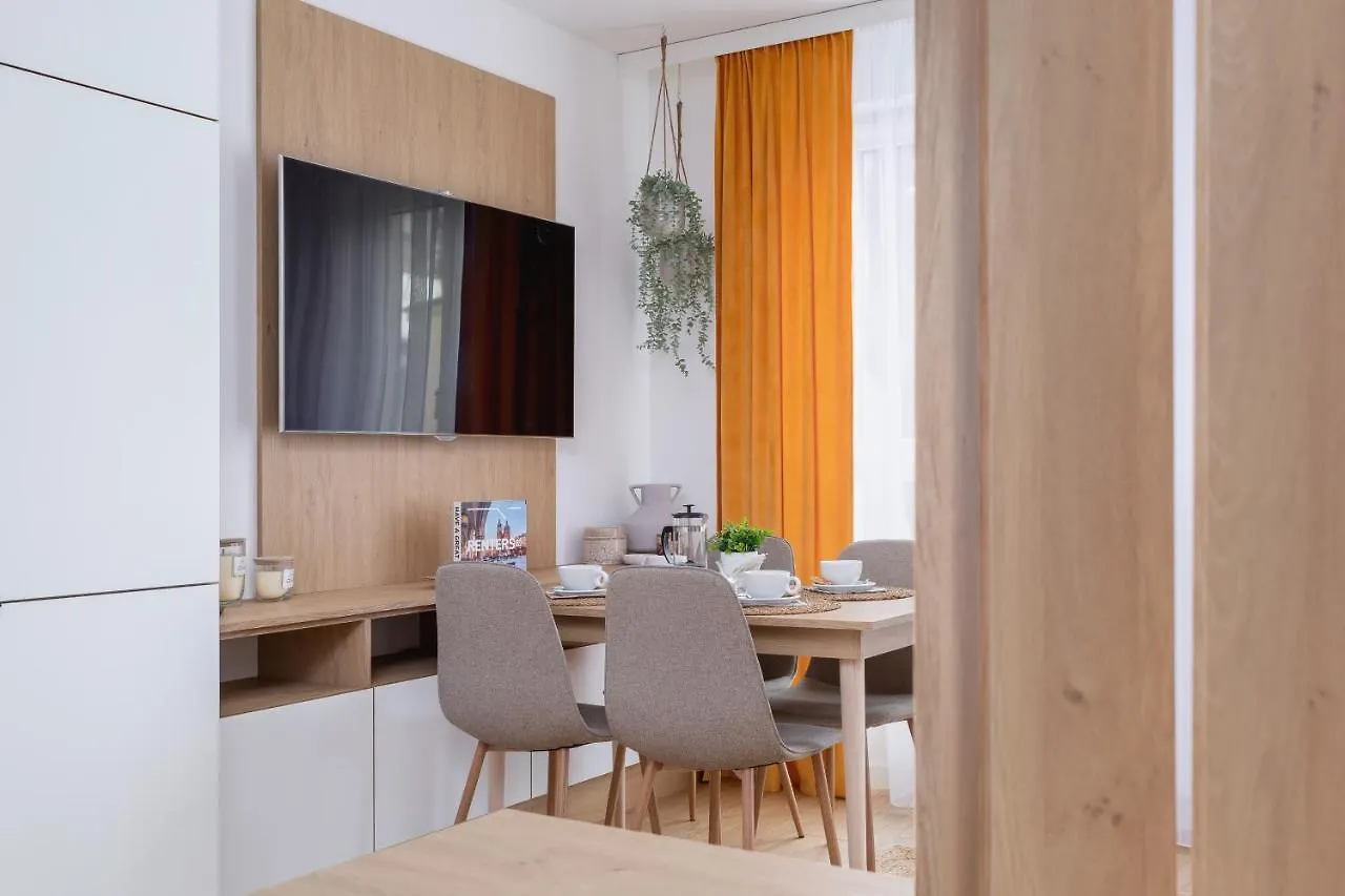Apartament City Studio With Ac Czarnowiejska By Renters Kraków