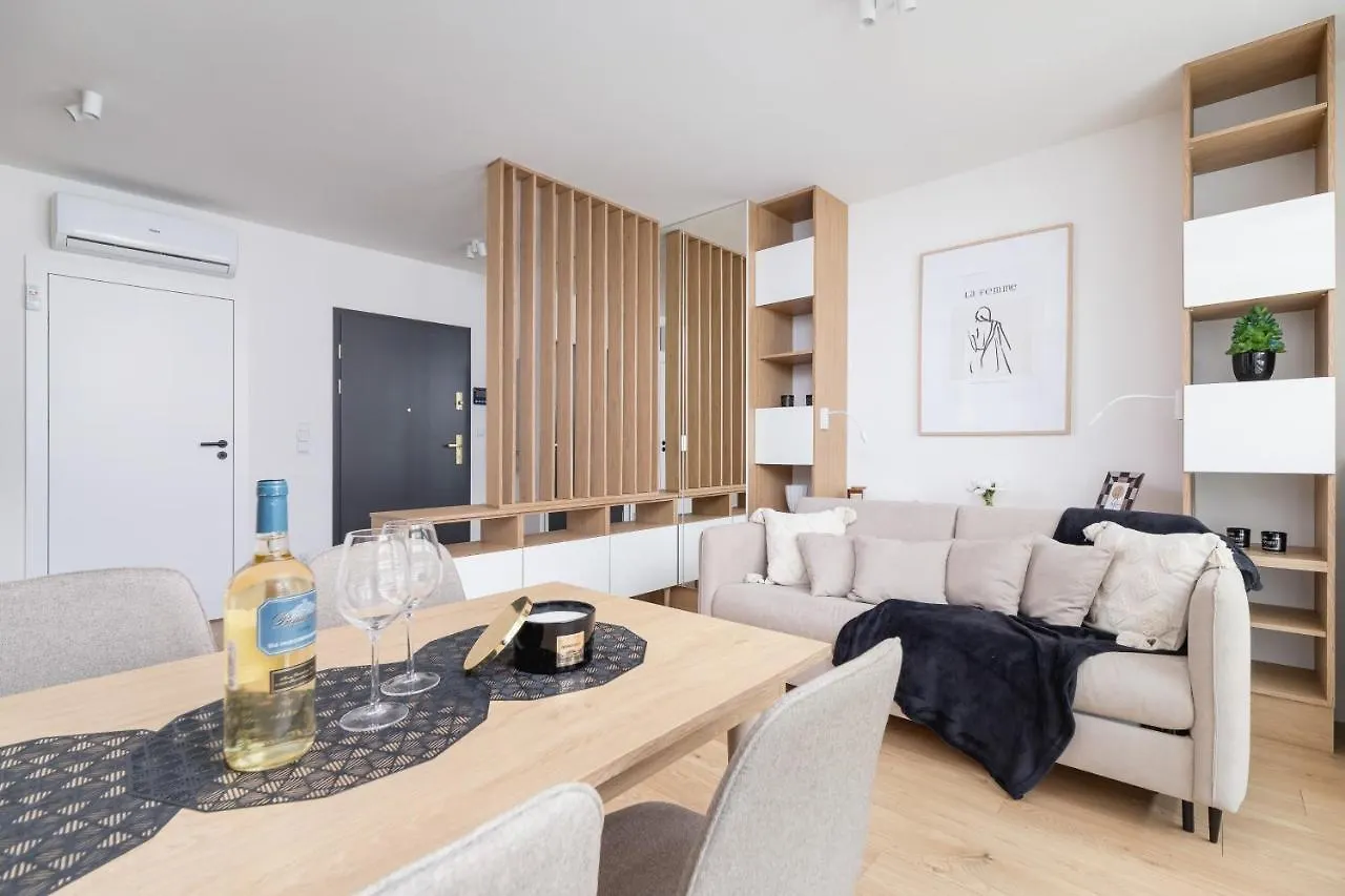City Studio With Ac Czarnowiejska By Renters Kraków